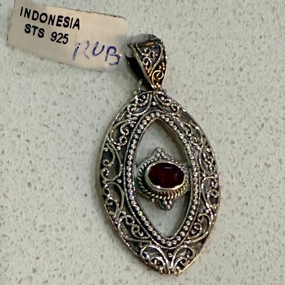 925 Sterling Silver Filigree Pendant with Synthetic Ruby - Picture 1 of 6